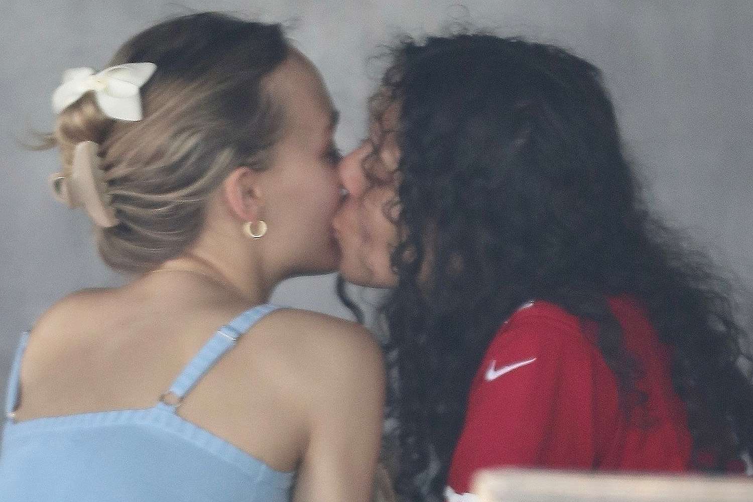 derrick spikes add celebrity lesbian kiss photo