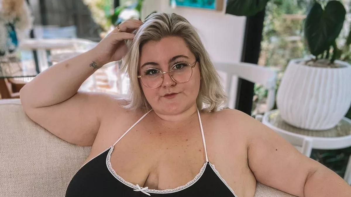 brandon neo add chubby mom onlyfans photo