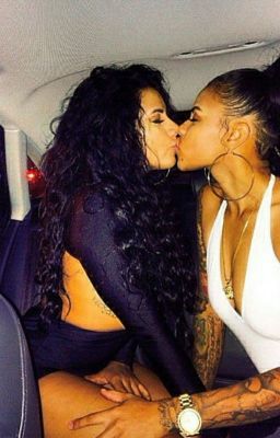 chino tami add ebony lesbians tongue kissing photo