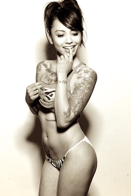 clarissa ronquillo add levy tran hot photo