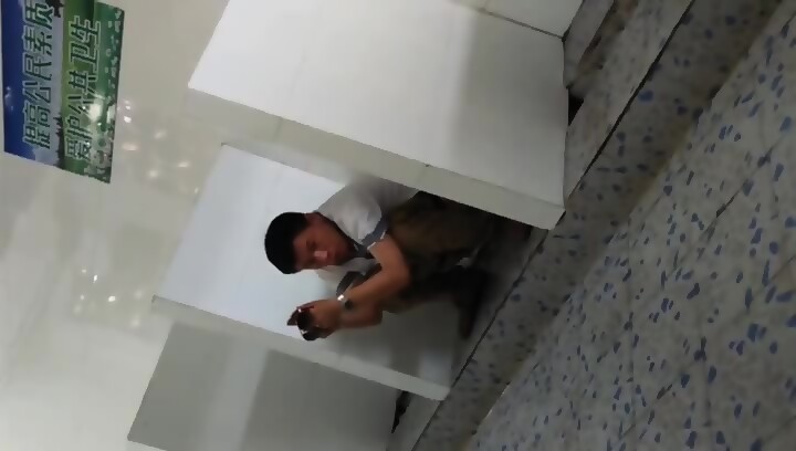 dong panganiban add squat toilet voyeur photo