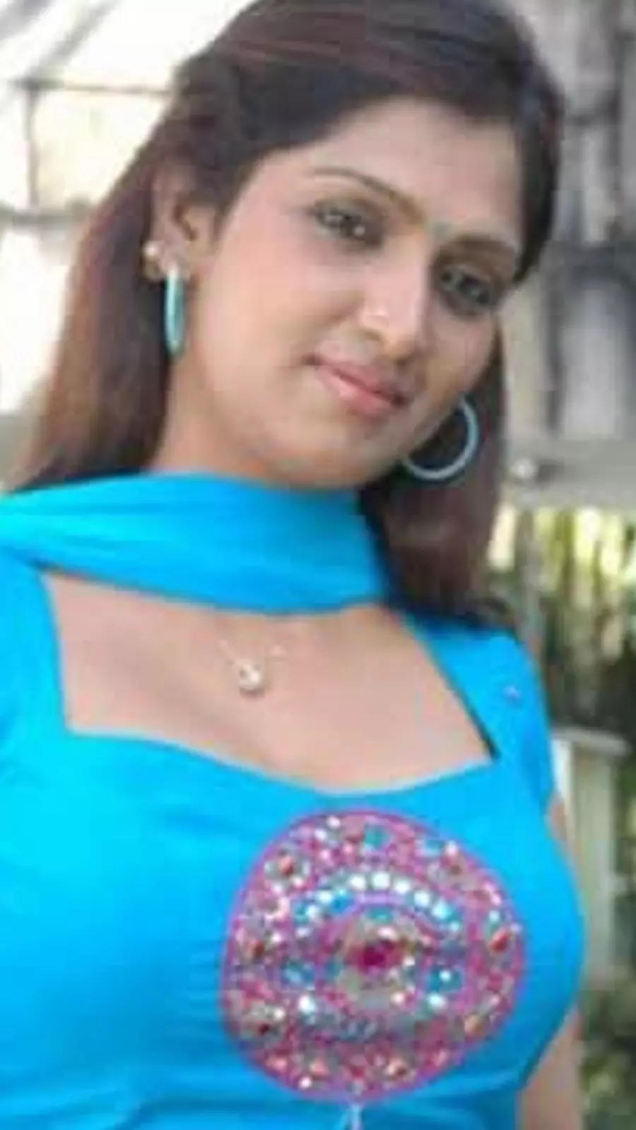 angie latta add tamil blowjob photo