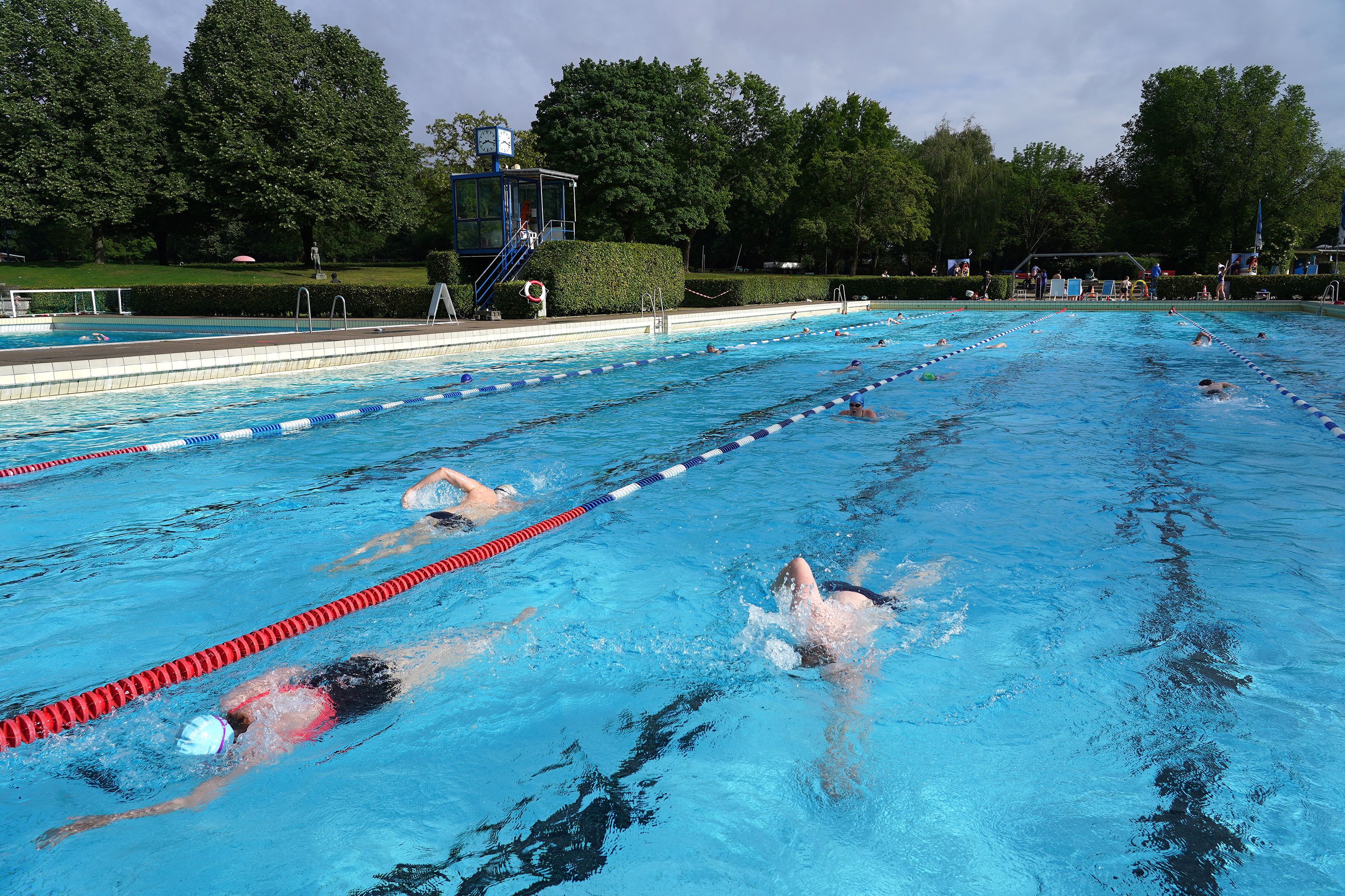 astrid eberle add nude women in pool image