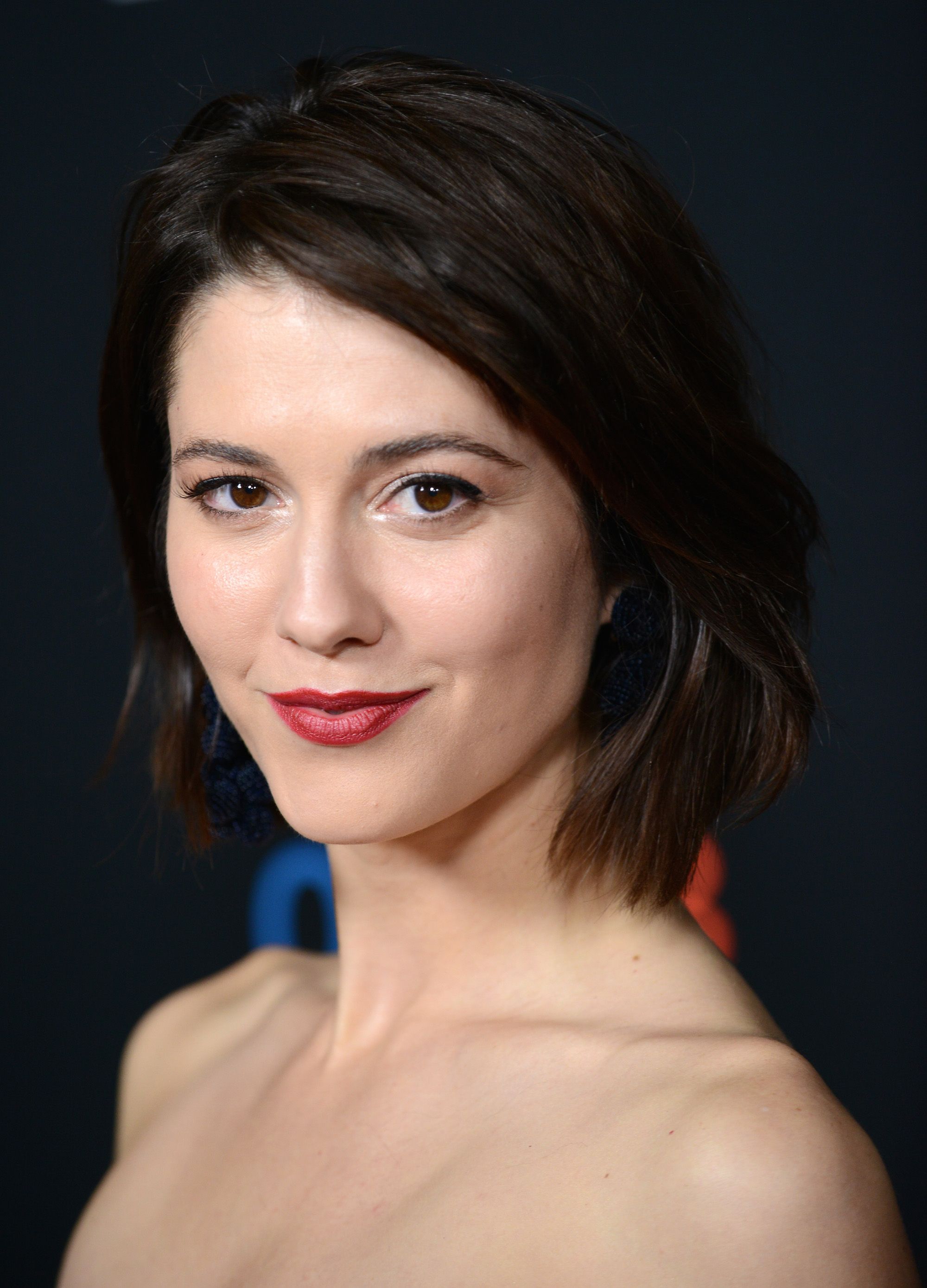 calli carpenter add mary elizabeth winstead boobs photo