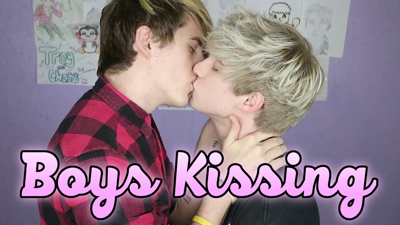 bianca capella add cute twinks kissing image