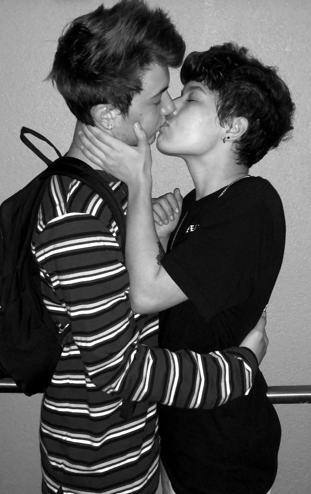 dianne dela pena add cute twinks kissing photo