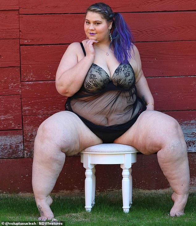 becky pearce add bbw spreading image