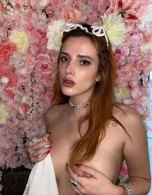 candy dib add bella thorne only fans leak photo