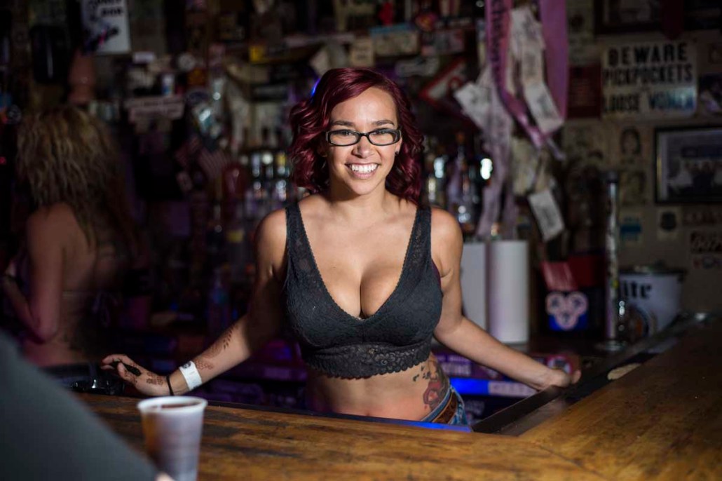 bernadette lising add big tits bar photo