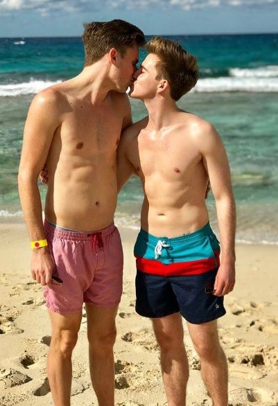 derek wiersma add cute twinks kissing photo