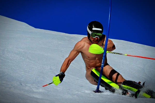 amy mccay add skiing nude photo