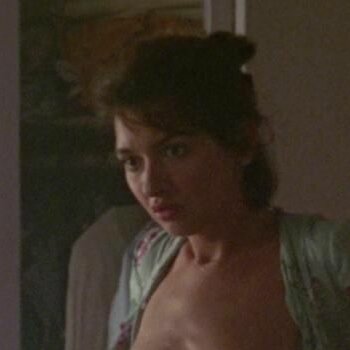 akhilesh vispute add elizabeth pena nude photo