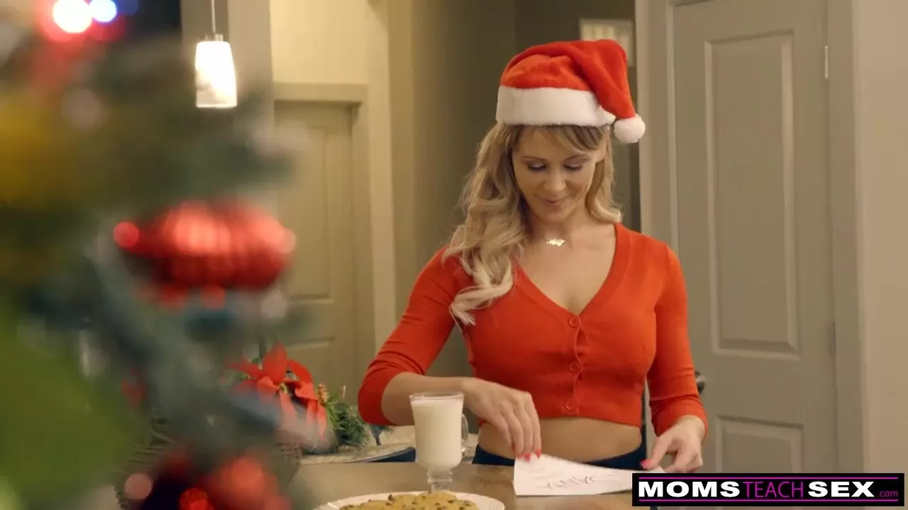 daniel britz add moms horny christmas image