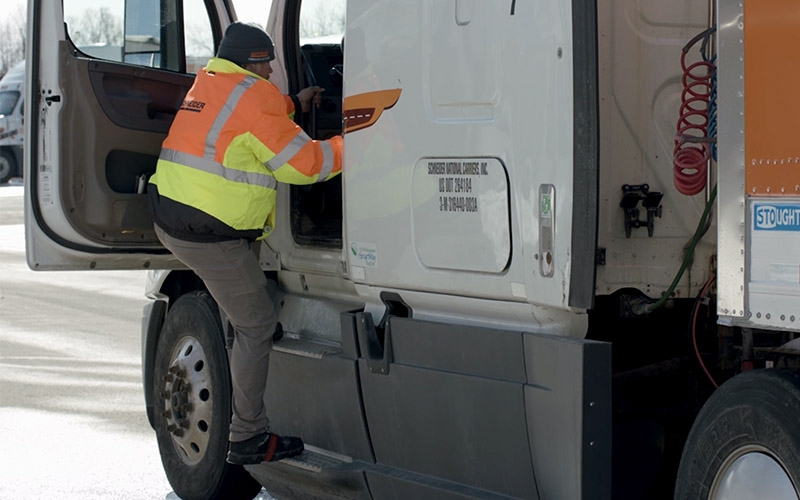 clint beggs add flashing truck driver image