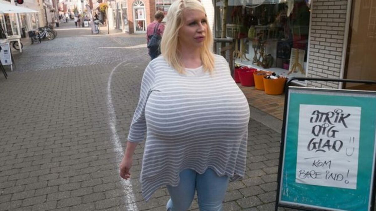 donna hewett add german huge tits photo