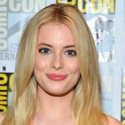 arya kuya add gillian jacobs hot photo