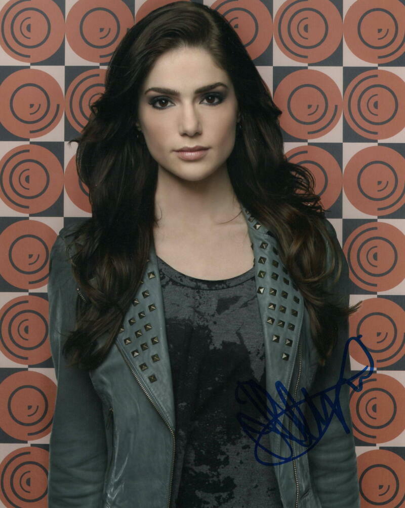 aalia shan add janet montgomery sexy photo