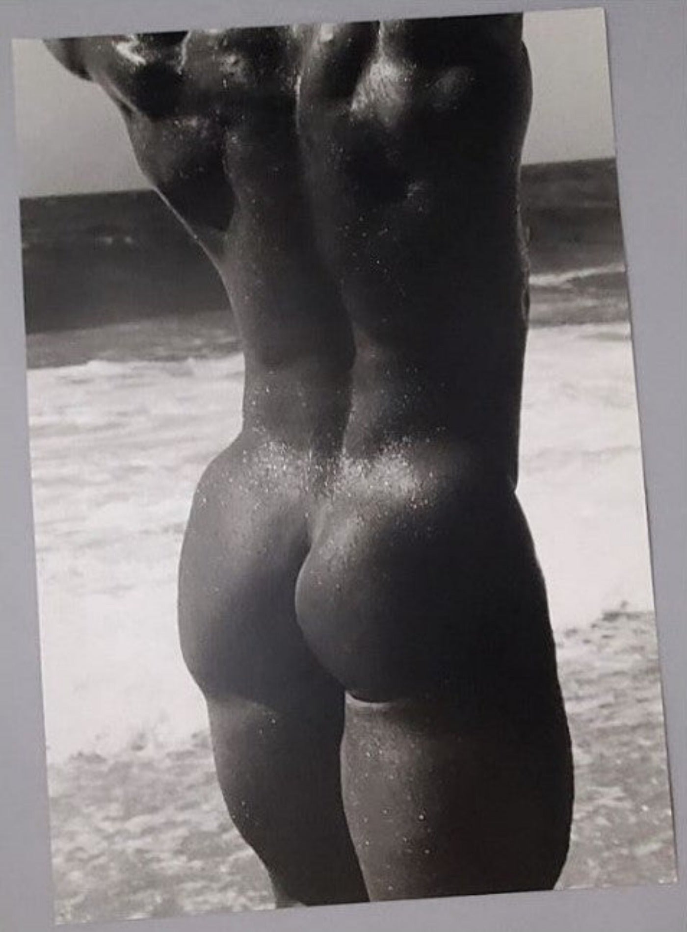 anas abdalla add nude guy butt image